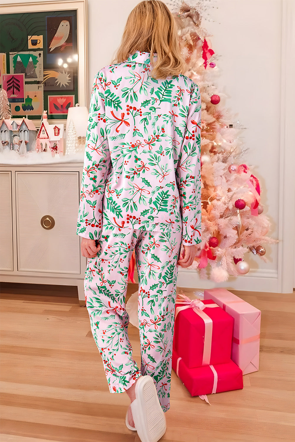 Pink Christmas Berries Plant Print Satin Long Sleeve Pajama Set